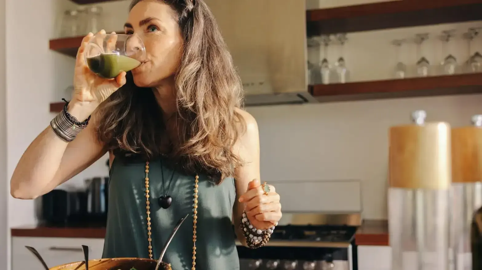 Intermittent Fasting and Menopause_ Exploring the Weight Loss Potential